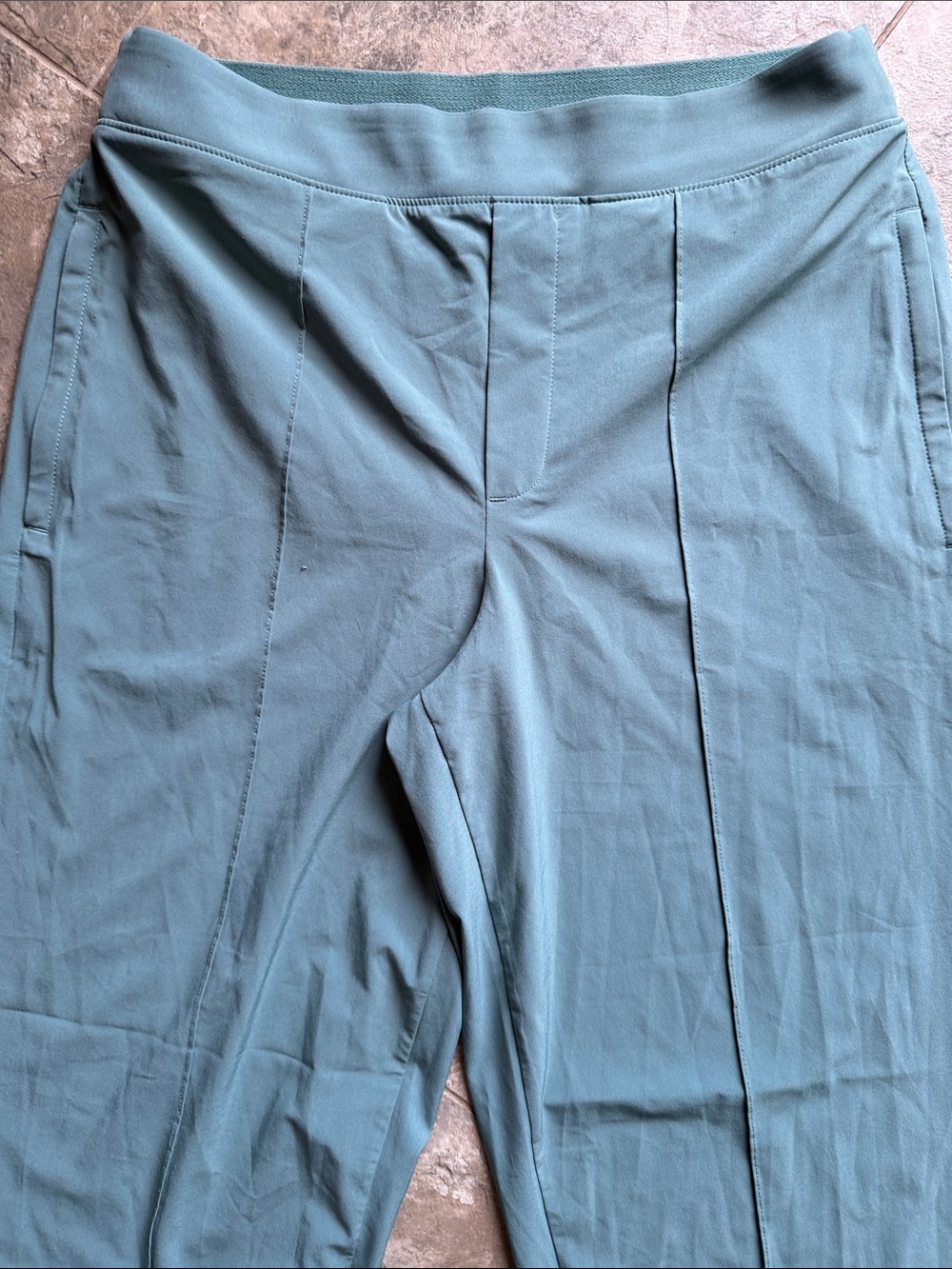 Athleta Capris in Dusty Teal